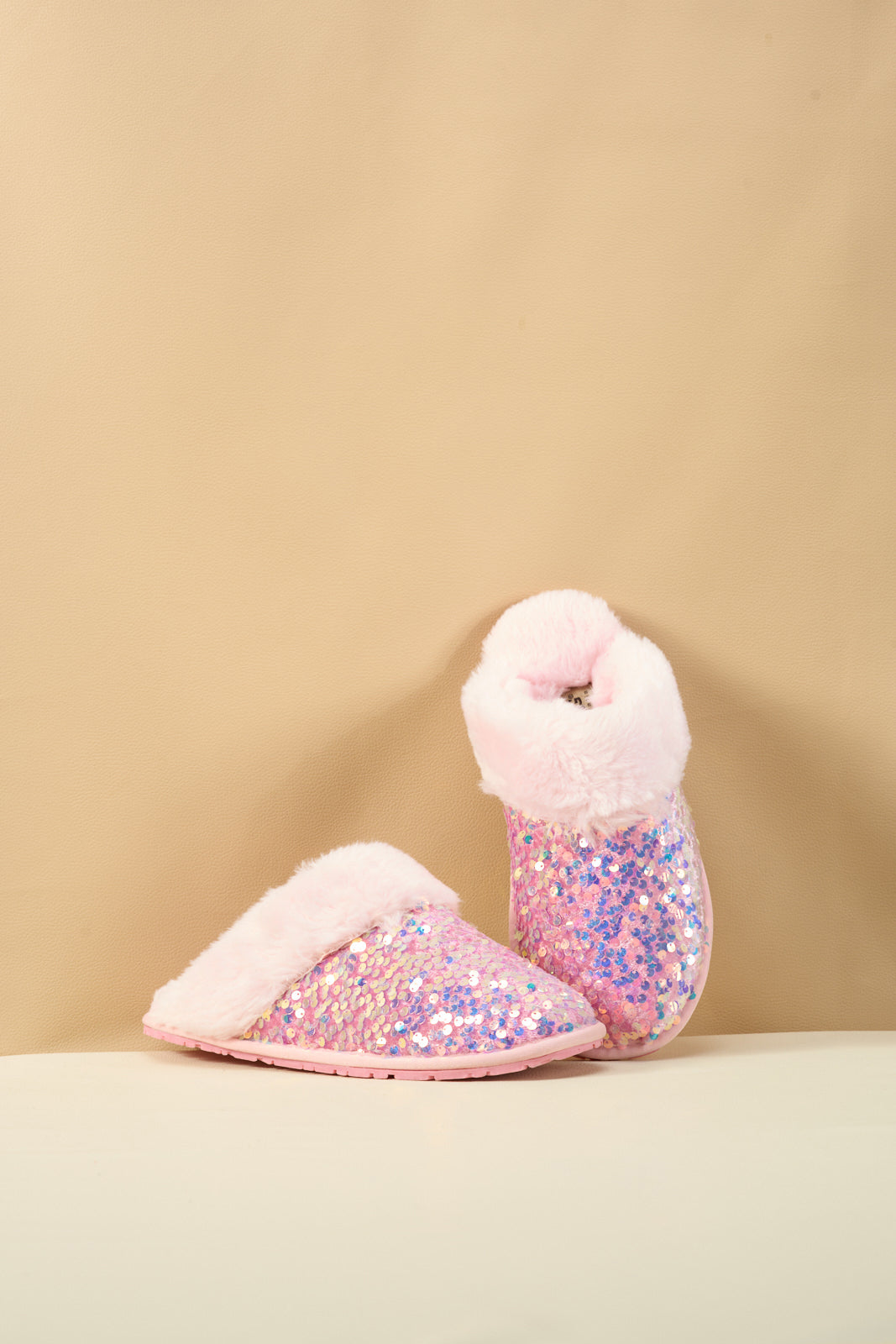 SMAIBULUN Ugg | Cozy Day Glam Sequins Slipper - Pink