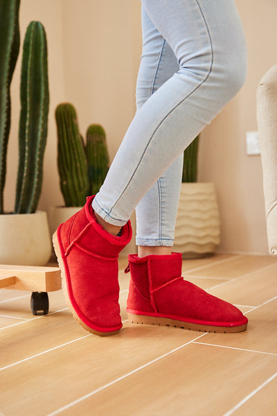 SMAIBULUN Ugg | Faux Fur-Lined Classic Short Ugg Boots - Red