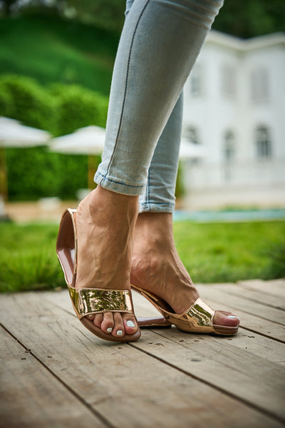 Jady Rose | Get a Clue Wedge Slides - Rose Gold