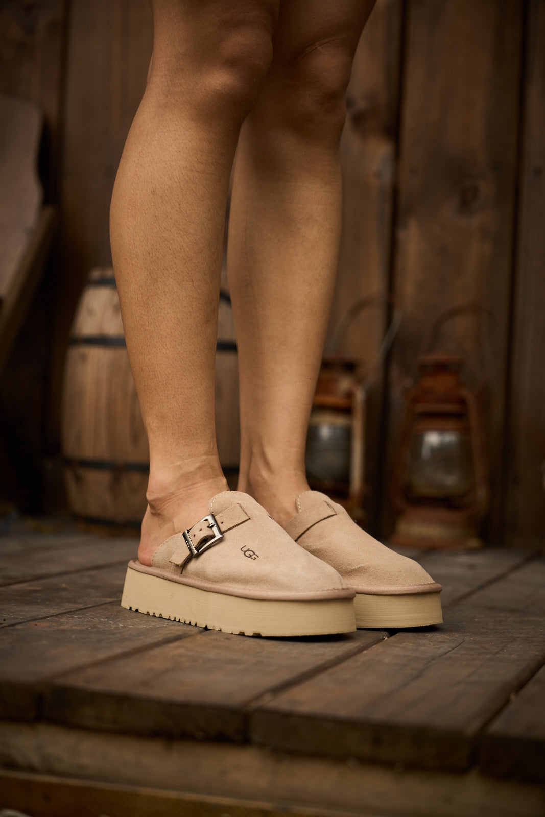 SMAIBULUN Ugg | Forever Iconic Platform Clog - Sand