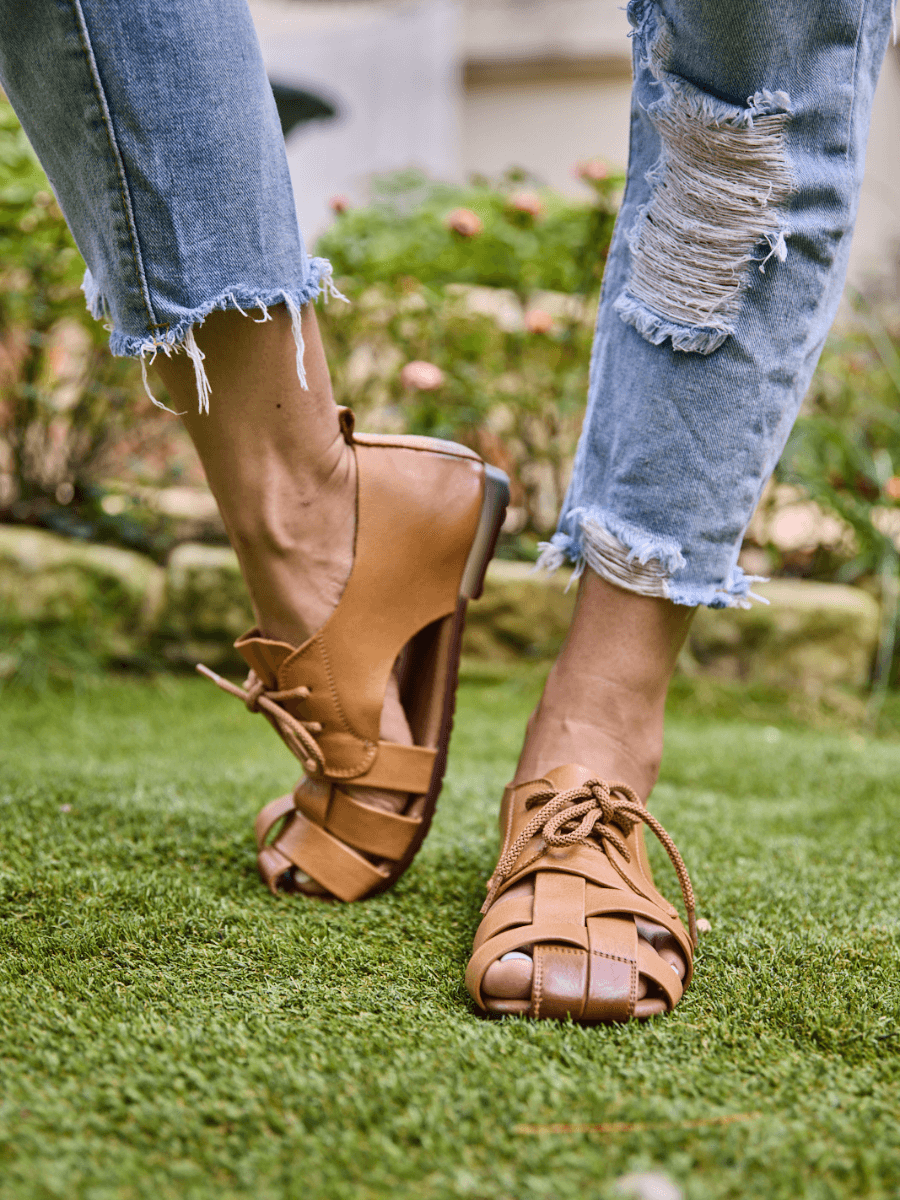 Rumour Has It | Daybreaker Leather Woven Sandal - Tan