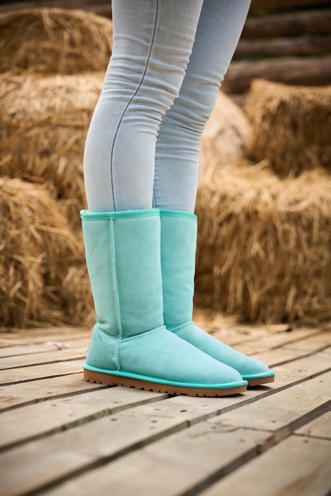 turquoise_4_63a286a8-a56c-45b9