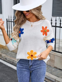 Fallen Daisy Knit Pullover Sweater - White