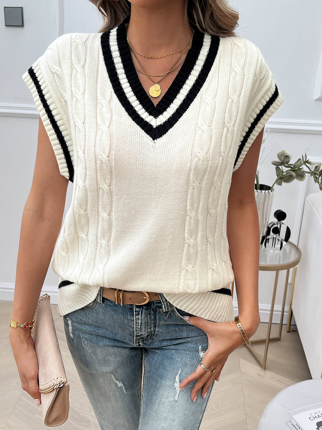 Sivan Cable Knit Sweater Vest - White