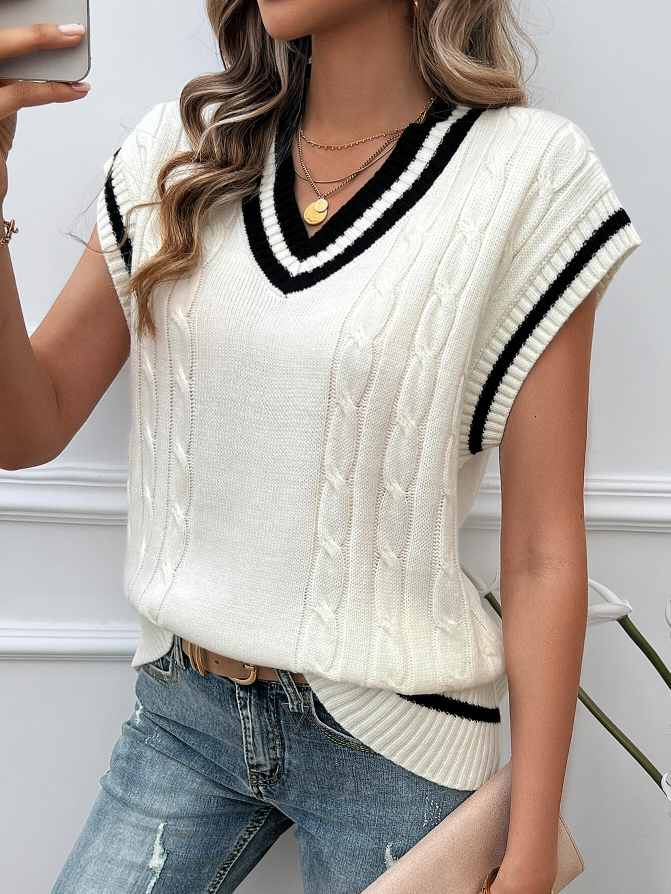 Sivan Cable Knit Sweater Vest - White