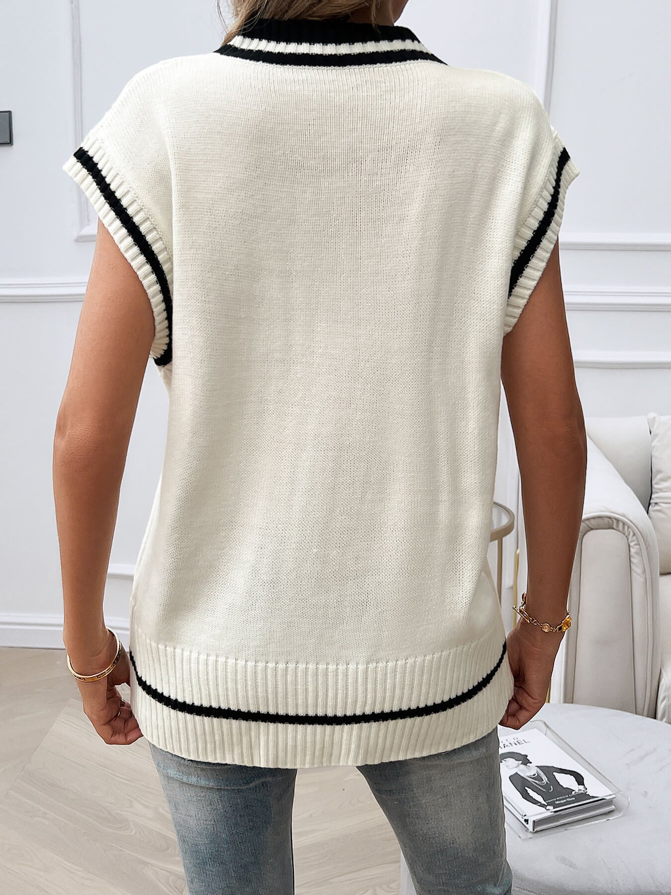 Sivan Cable Knit Sweater Vest - White