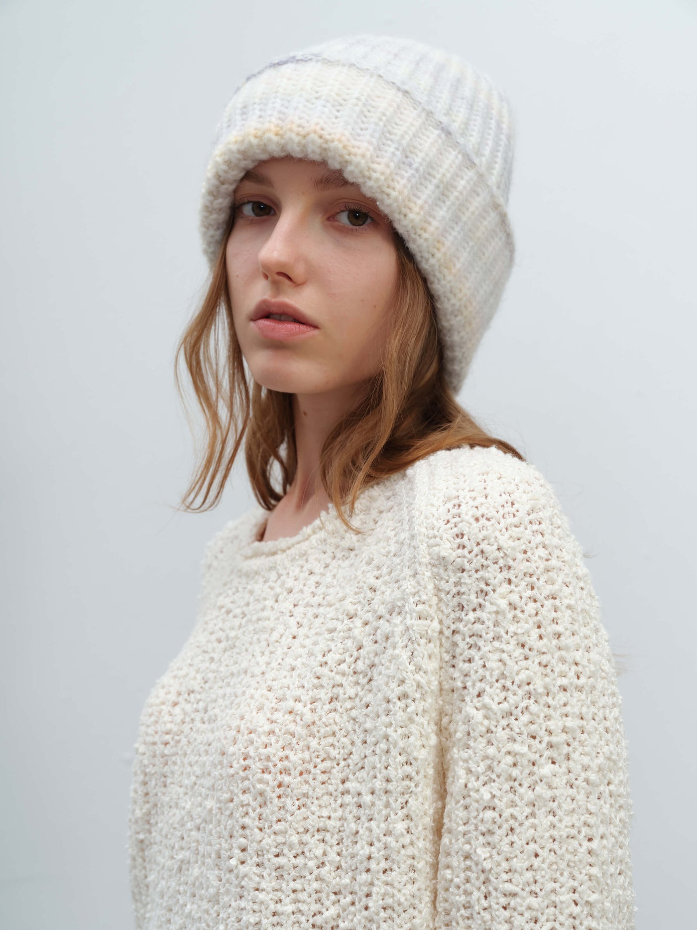 Wool Blend Gradient Knit Beanie - White