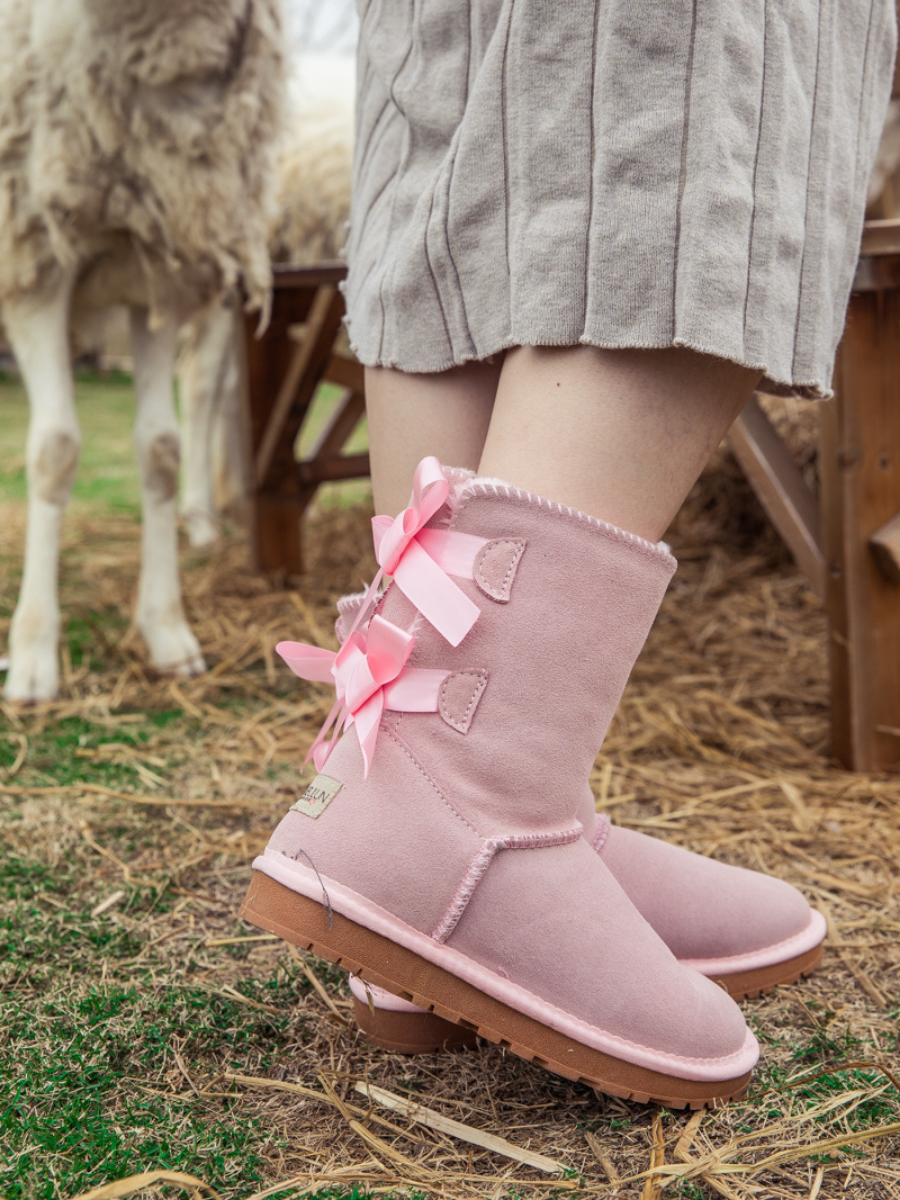 SMAIBULUN Ugg | Ballet Bow Back Ribbon Suede Boots - Blush Pink