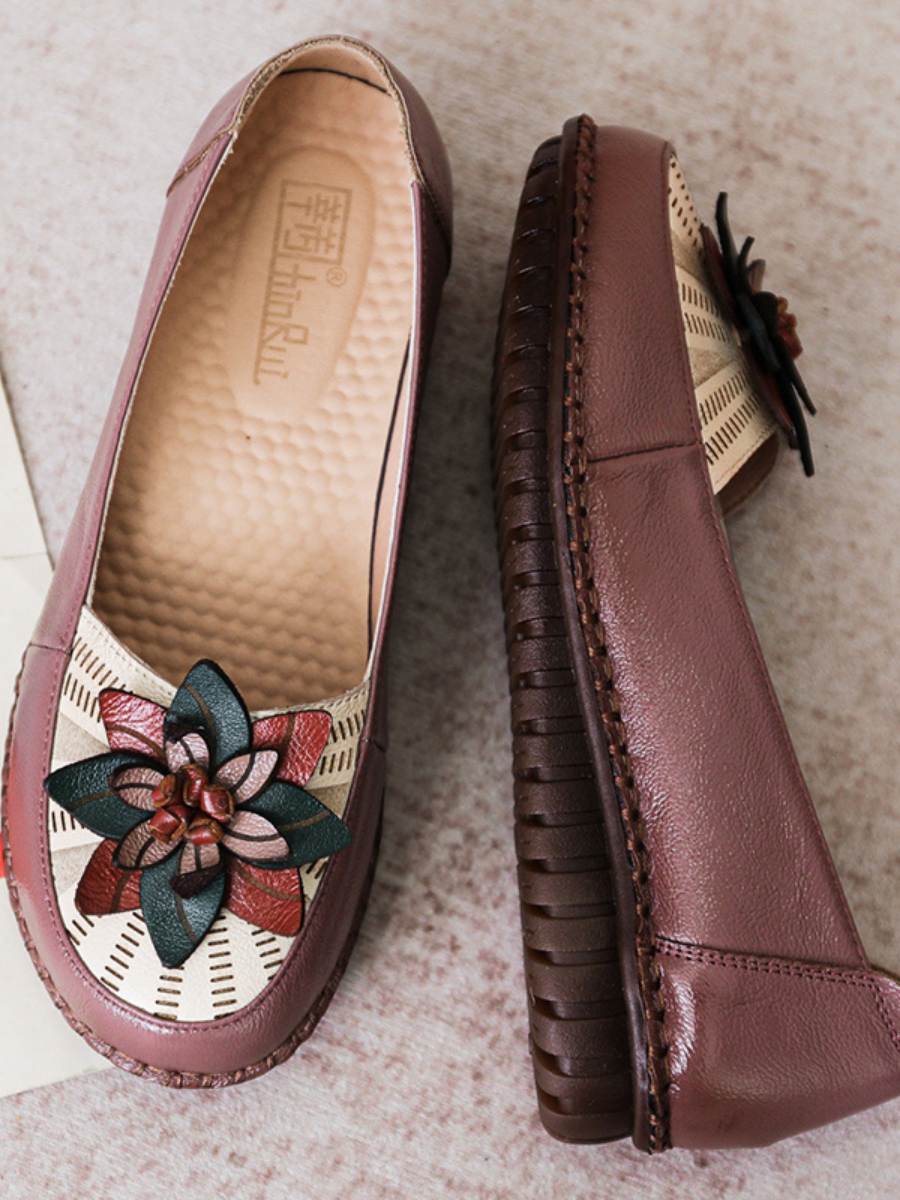 Rumour Has It | Applique Flower Head-Accent Loafer - Mauve