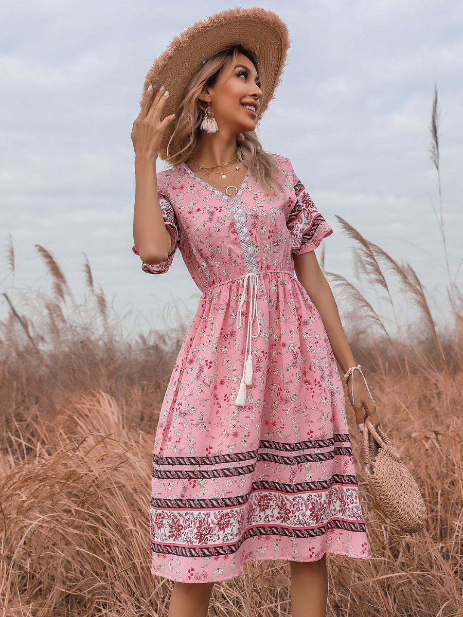 Smaibulun | Pink Floral Print V-Neck Midi Dress